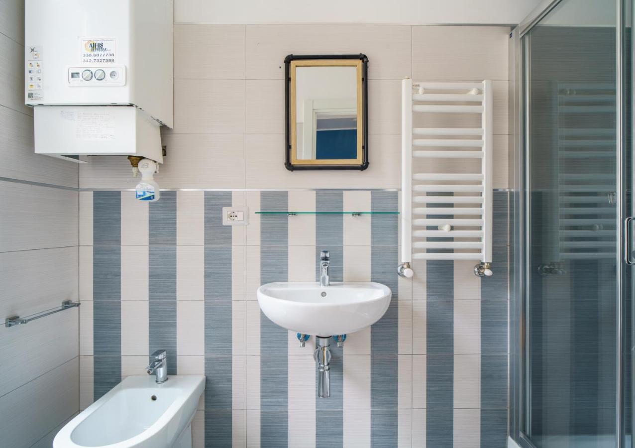 Dreamynest Quattro Cantoni - 2 Bdr Vicino Il Colosseo Roma Exterior foto