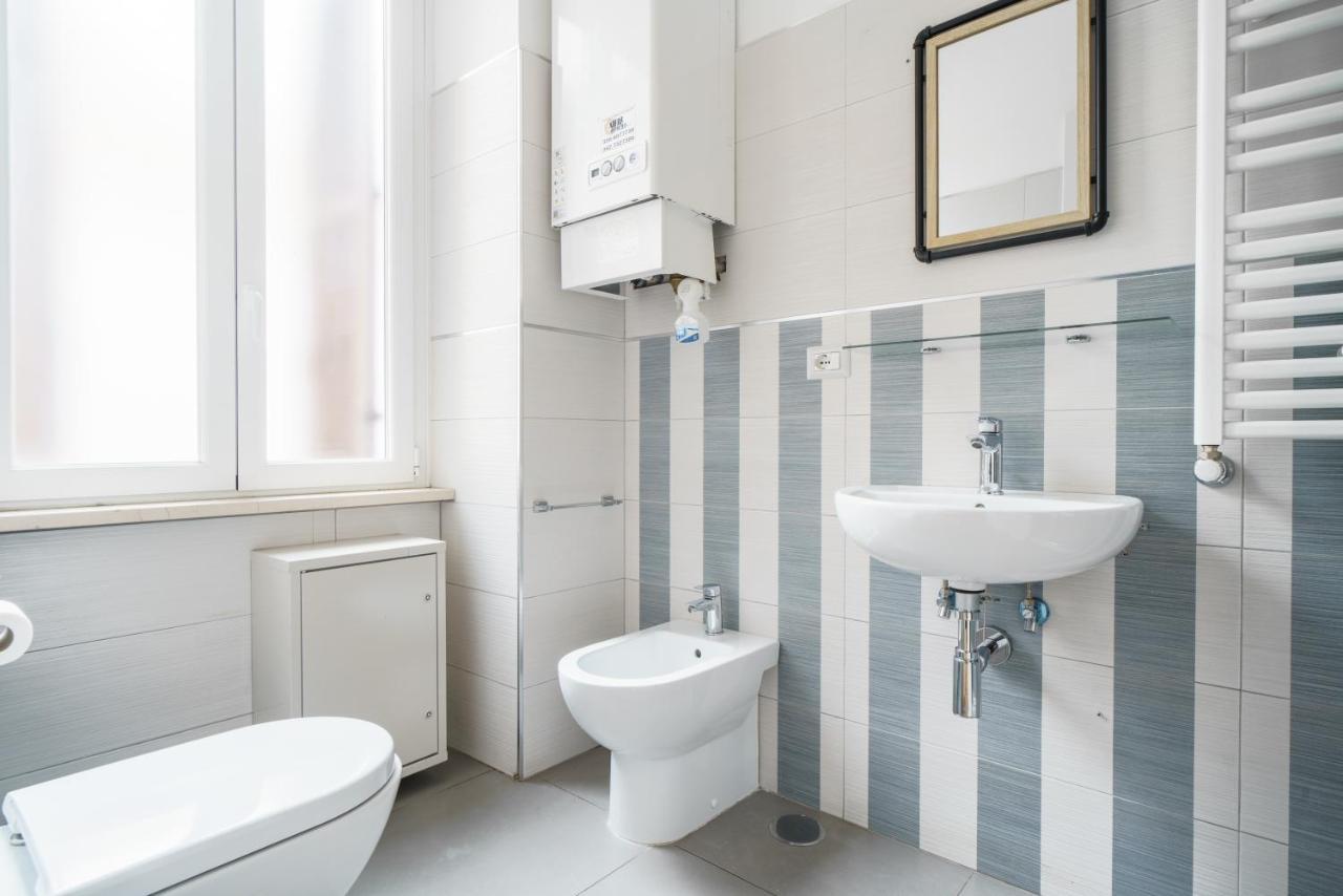 Dreamynest Quattro Cantoni - 2 Bdr Vicino Il Colosseo Roma Exterior foto