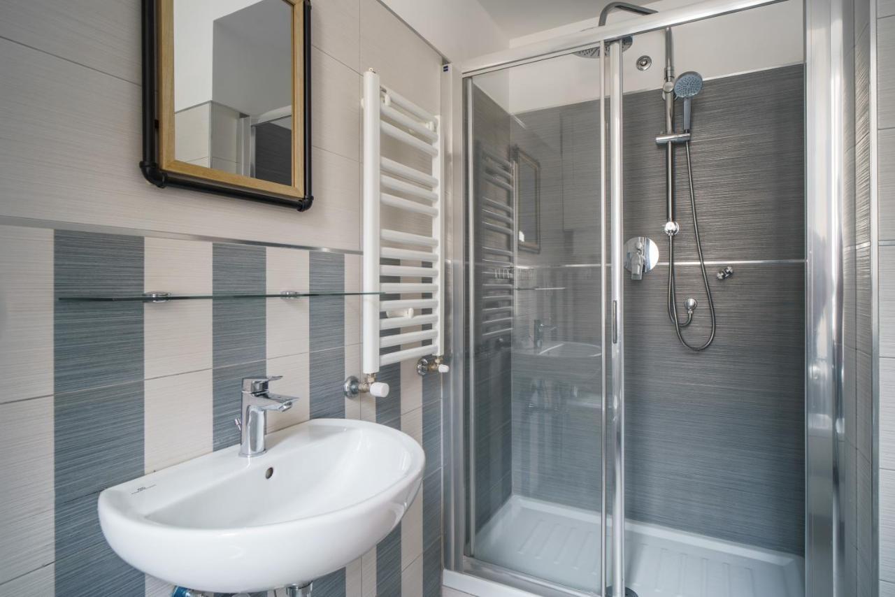 Dreamynest Quattro Cantoni - 2 Bdr Vicino Il Colosseo Roma Exterior foto